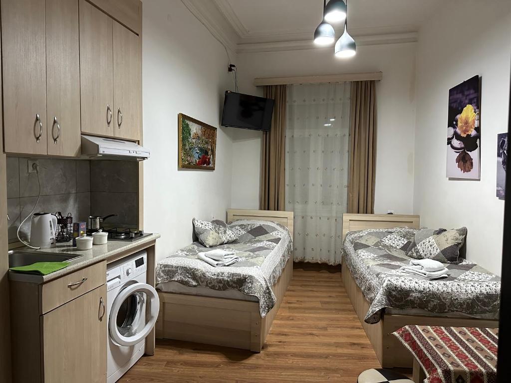 هتل مهمانخانه لسلیدزه - Leselidze Guest House