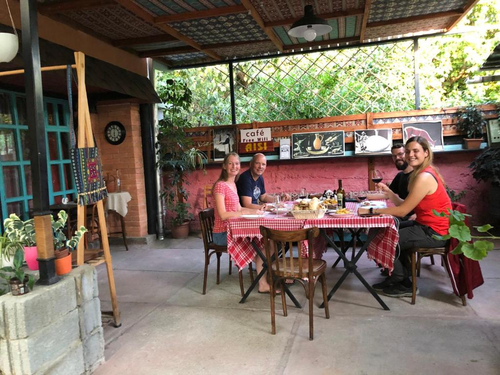 هتل مهمانخانه AISI در لاگودخی Guesthouse AISI in Lagodekhi