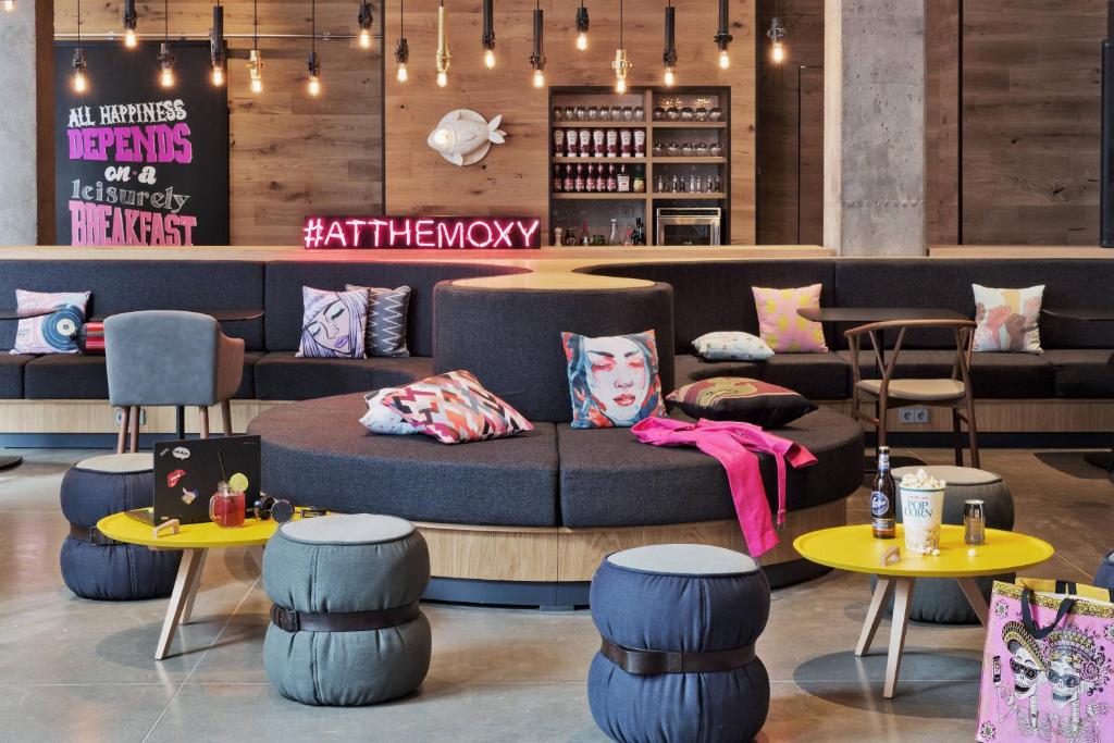 هتل موکسی تفلیس - Moxy Tbilisi