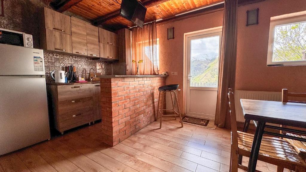 هتل کلبه گوداوری Cottage Gudauri