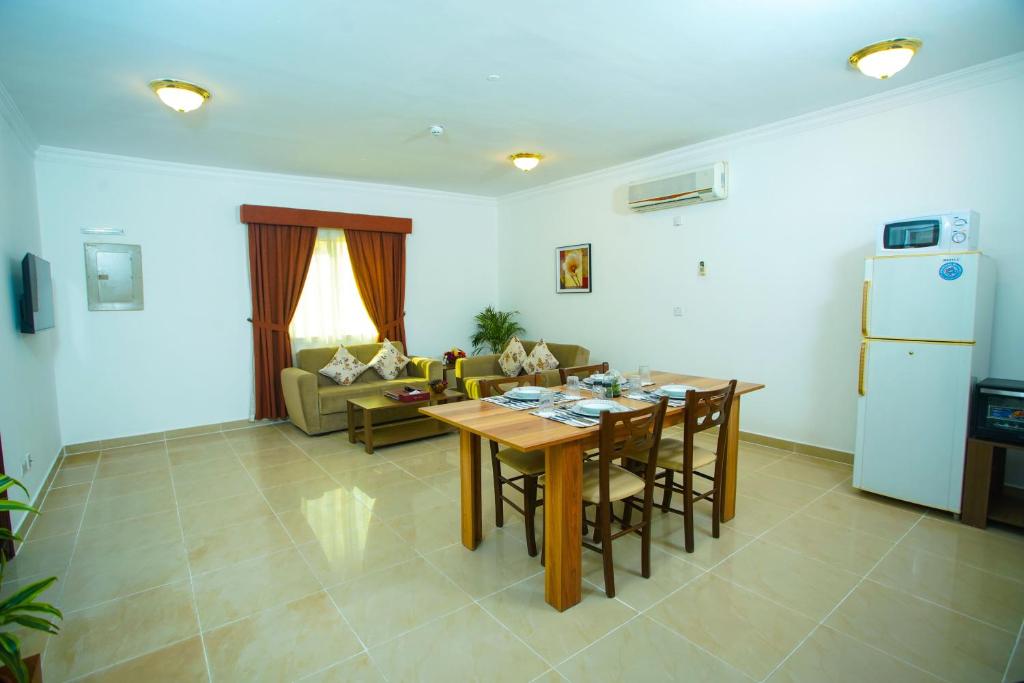 هتل آپارتمان لا ویلا اینن - La Villa Inn Hotel Apartments