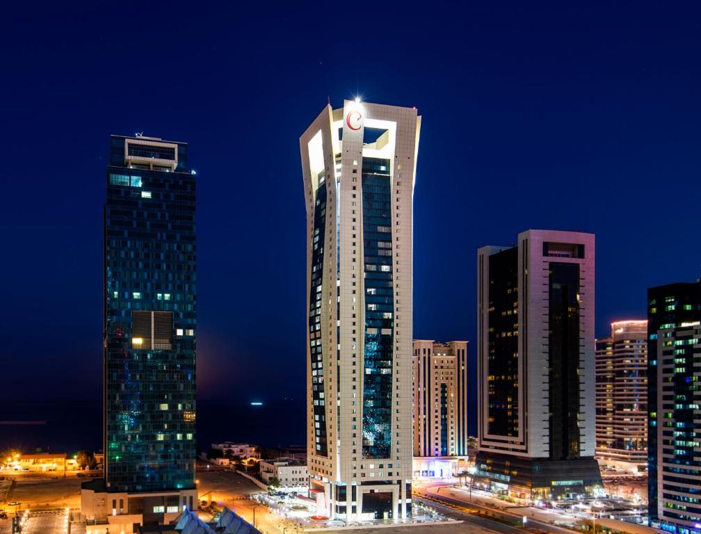 هتل سنتارا وست بی و رزیدنس دوحه - Centara West Bay Hotel & Residences Doha