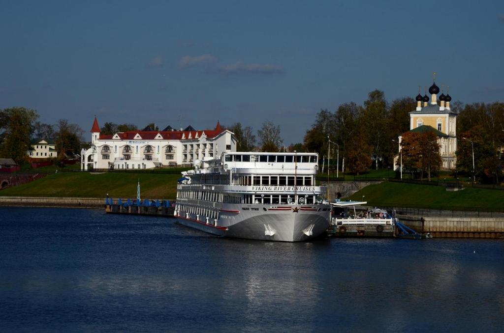 AZIMUT هتل اوگلیچ AZIMUT Hotel Uglich
