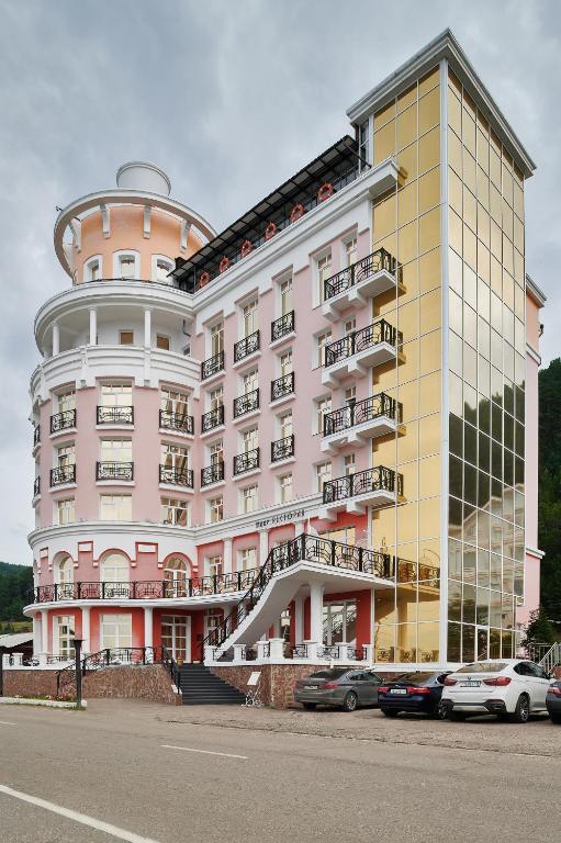 هتل مایاک Mayak Hotel