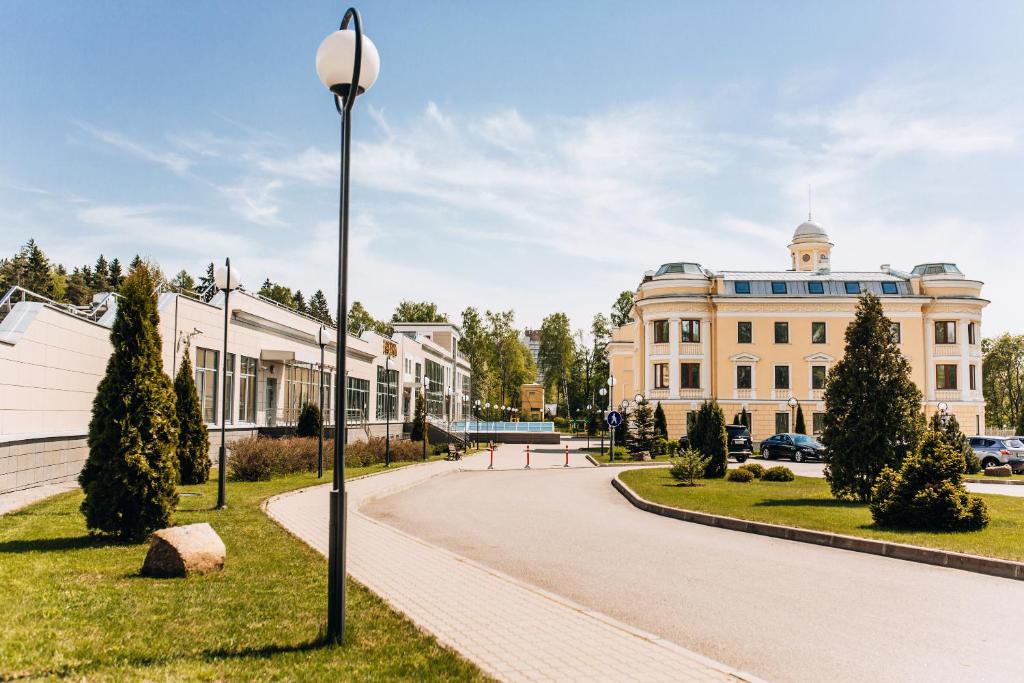 Residence Hotel & Spa (Resort), Repino (Russia) Deals