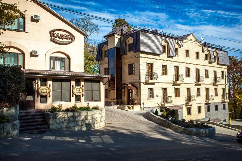 هتل اسدبا Hotel Usadba