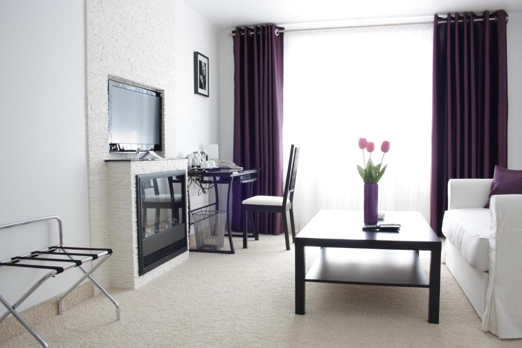 هتل مرکز یاروتل Yarhotel Centre