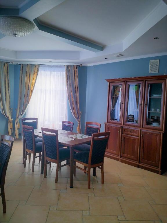 هتل خانه نا کاشتانووی House Na Kashtanovoj هتل خانه نا کاشتانووی House Na Kashtanovoj