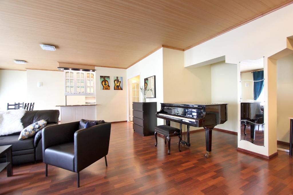 هتل آپارتمان های پیتر کبیر در نوسکی - Peter the Great Apartments on Nevsky