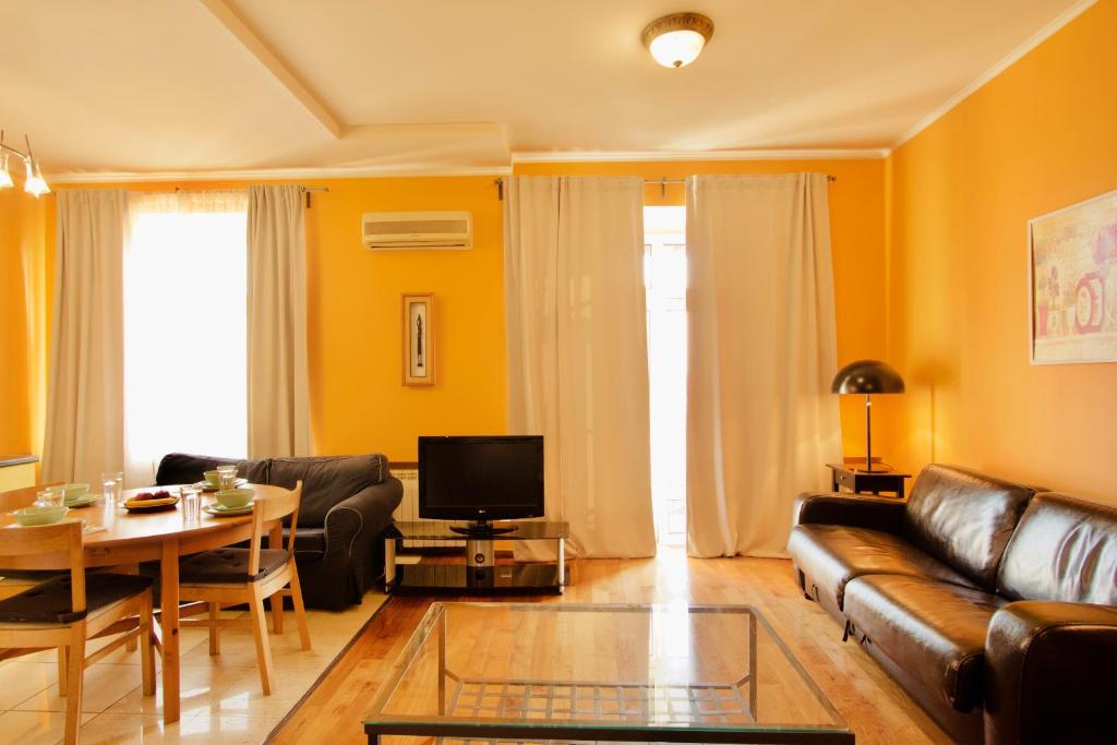 KvartiraSvobodna - Apartment at Druzhinnikovskaya