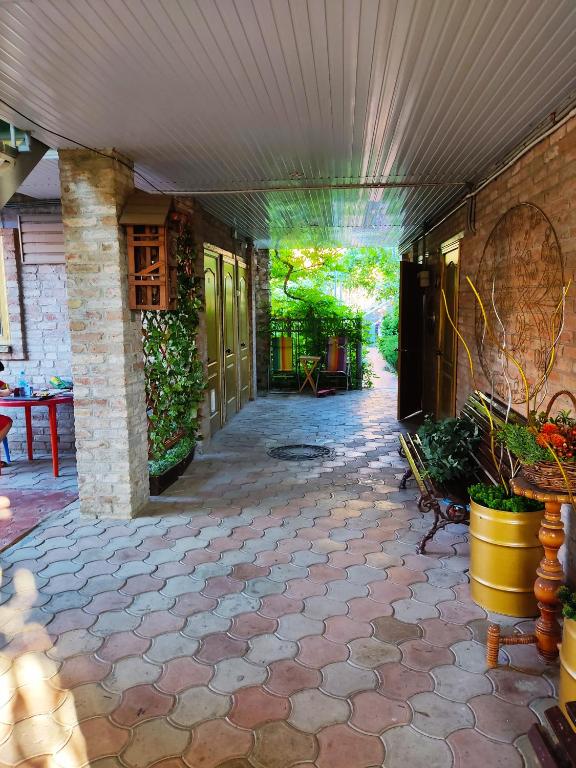 هتل مهمانسرای یوژنی بریز Yuzhny Briz Guest House