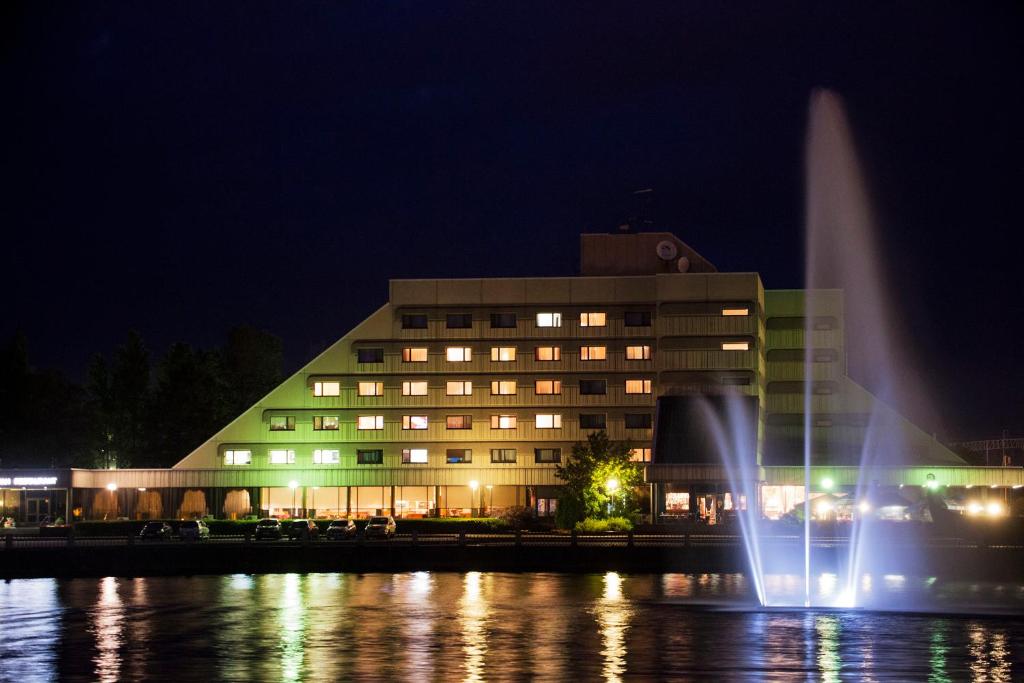 هتل دروژبا - Hotel Druzhba