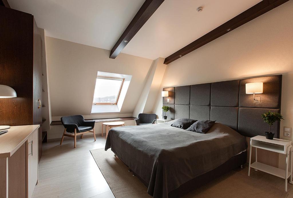 هتل گلاروس - Glarus Hotel