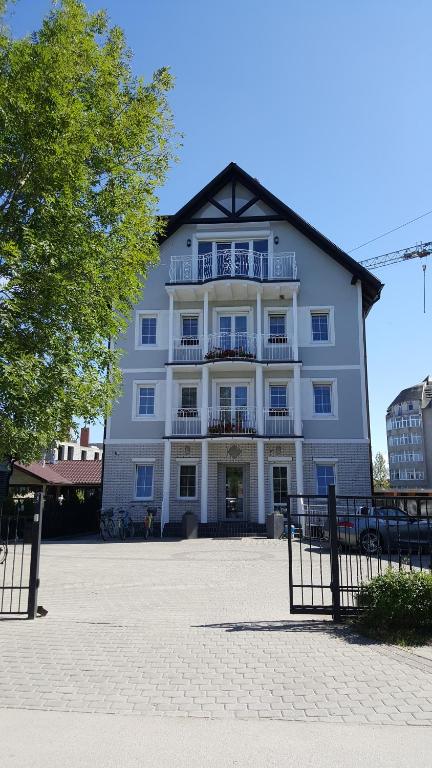 هتل AmberSeason AmberSeason Hotel