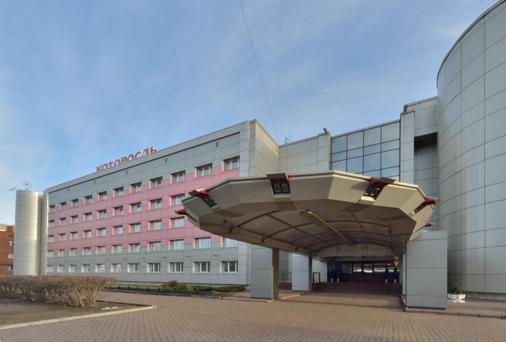 هتل کوتوروسل - Kotorosl Hotel