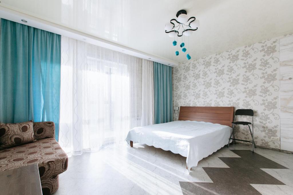 هتل آپارتمان سوتلیکا شمشینیخ 90/5 استودیو Apartamenty Svetlica Shamshinykh 90/5 studio