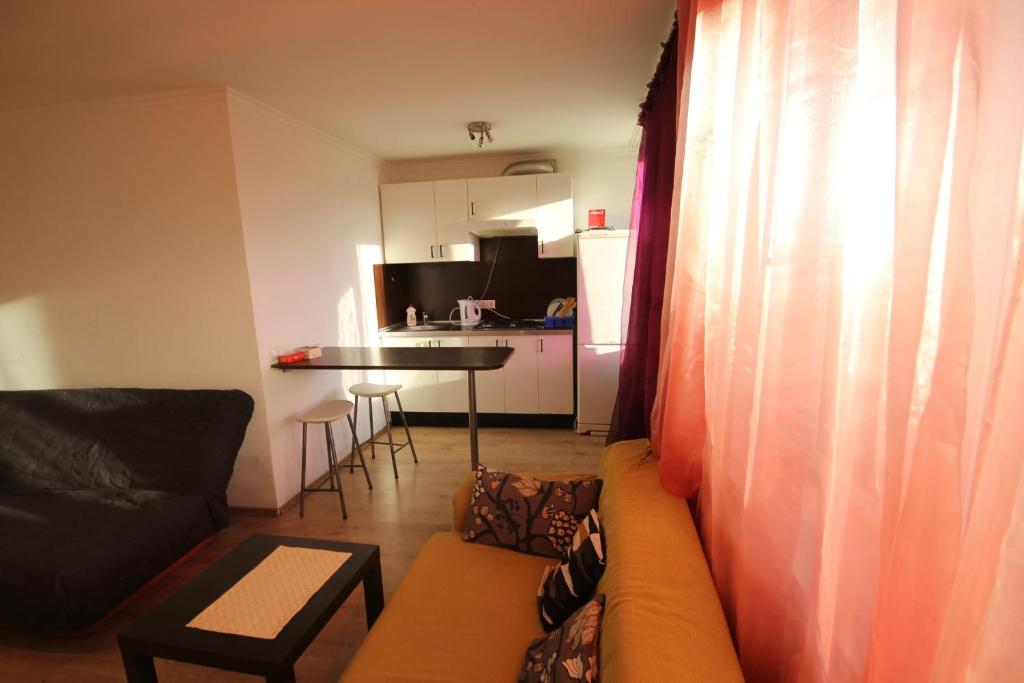هتل آپارتمان Raketniy 3 - Apartment Raketniy 3