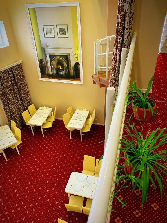 هتل و اسپا مسافرخانه پارادیس - Paradis Inn Hotel & Spa
