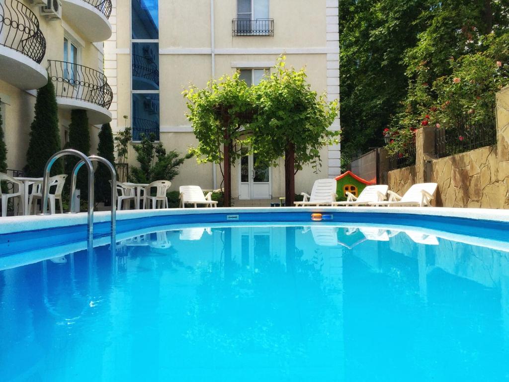 هتل مهمانسرای زولوتوی کاشتان - Zolotoy Kashtan Guest House