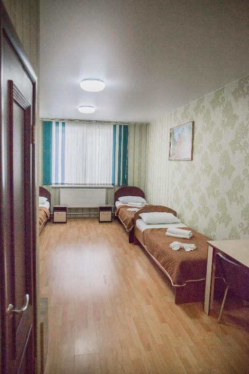 Hotel Mir
