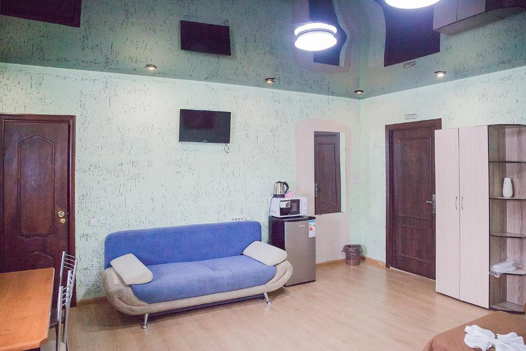 Hotel Mir