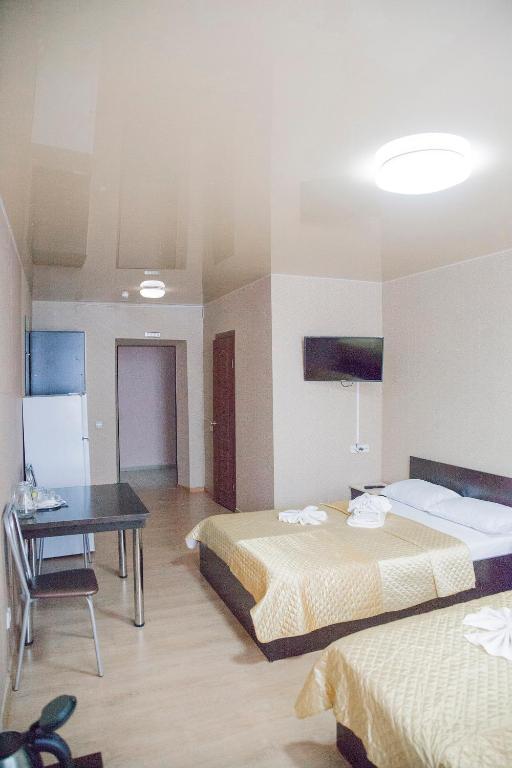 Hotel Mir