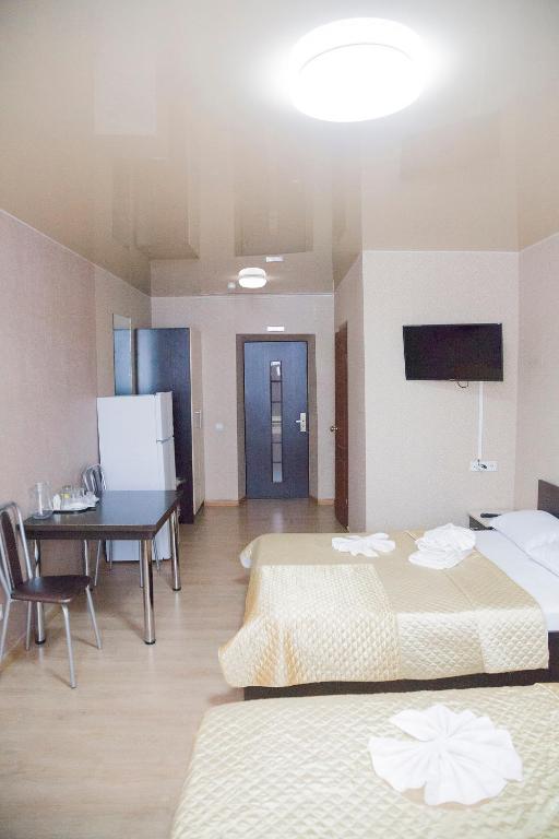 Hotel Mir