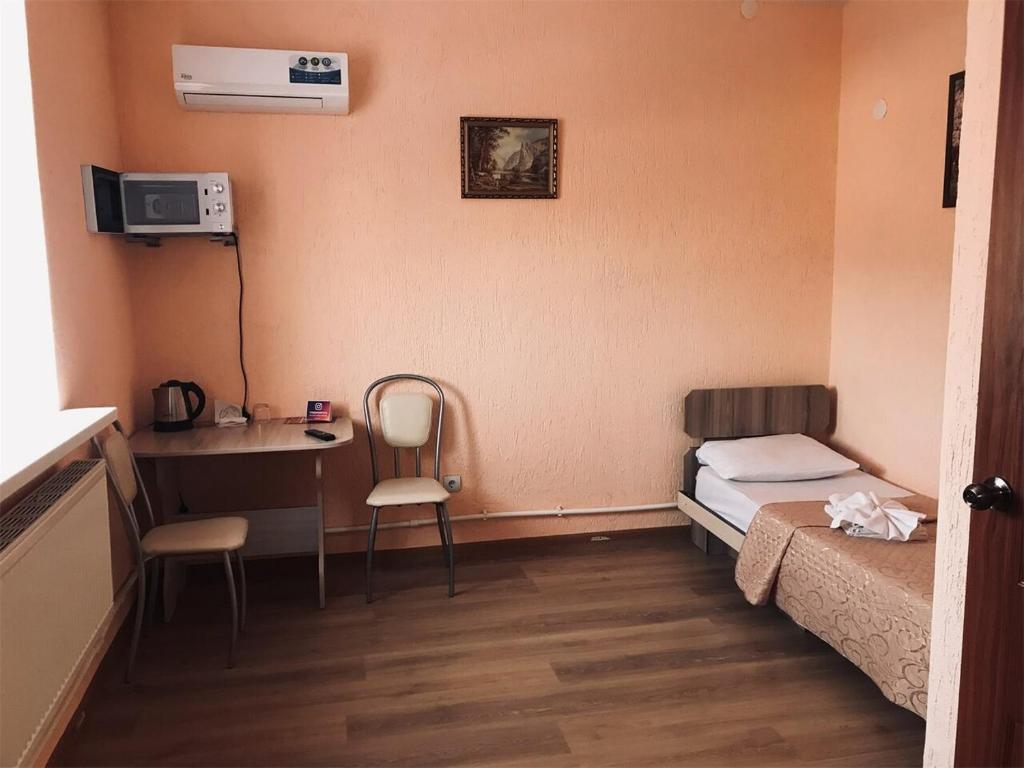 Hotel Mir