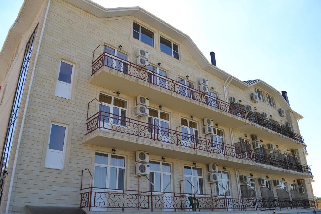هتل مهمان خانه پالادیوم Guest House Palladium