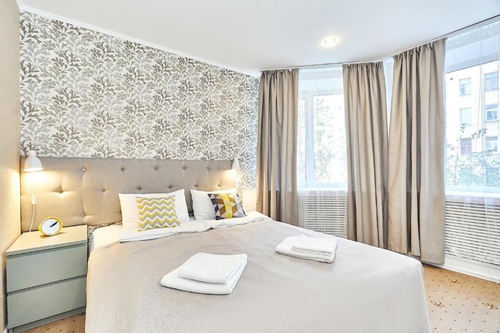 هتل هفت پل Seven Bridges Hotel