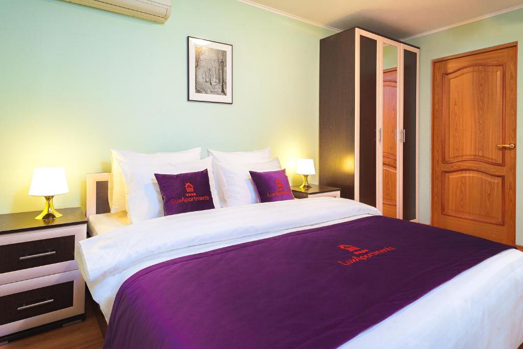 هتل Luxapartments - Dokuchaev Lane ، 3 - LuxApartments - Докучаев переулок, 3