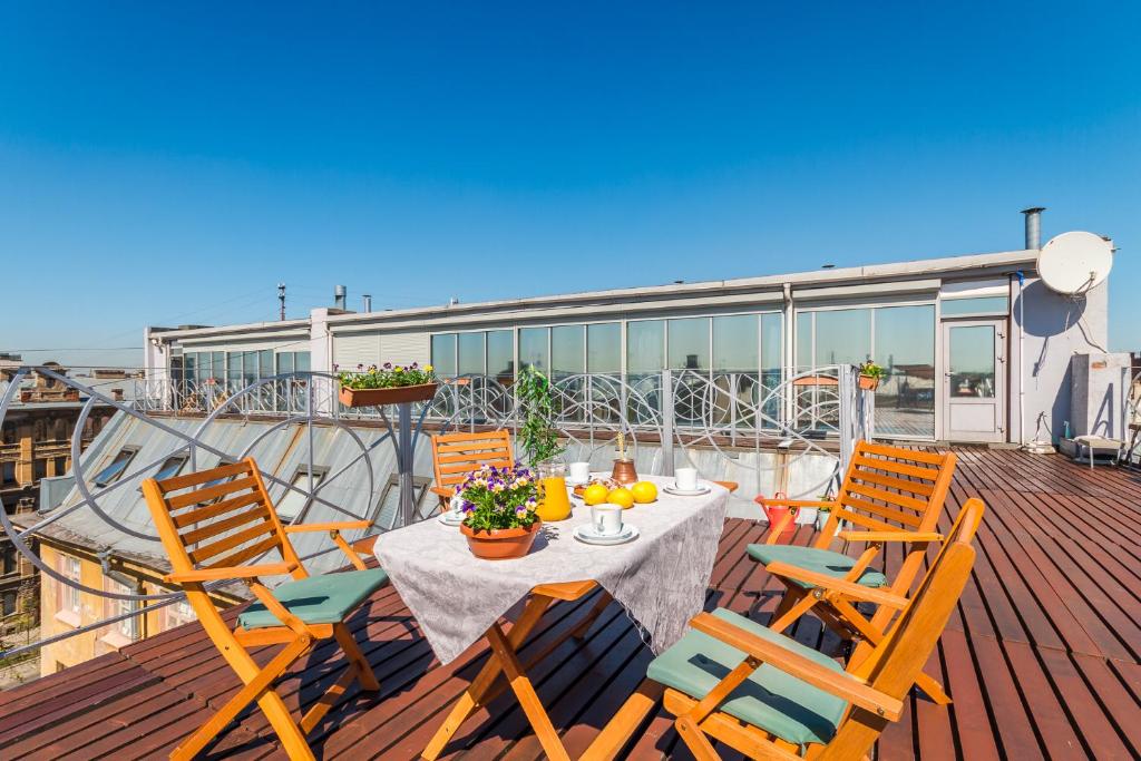 هتل Loft Panoramic و Mansard توسط آپارتمانهای مینین - Panoramic LOFT & Mansard by Minin Apartments