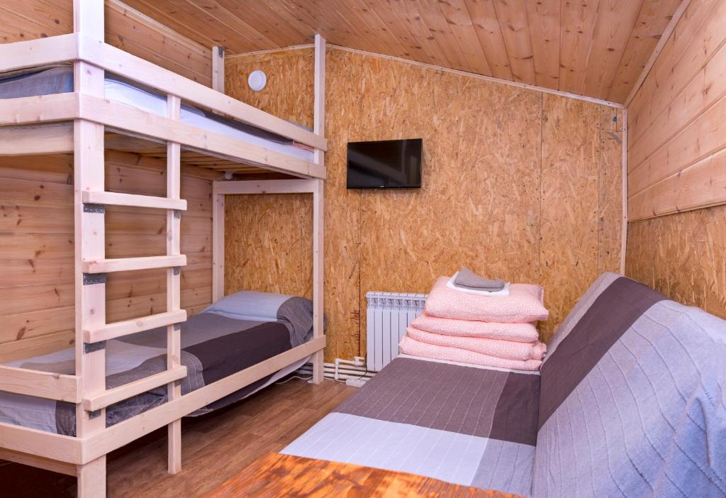 هتل آپارتمانهای زمینی Turbaza Scandi با منطقه باربیکیو ویبرگ - Turbaza Scandi Land Apartments с зоной барбекю Выборг