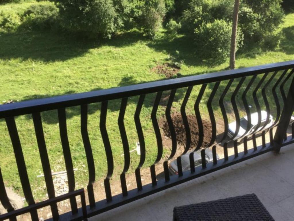 هتل آپارتمان EP در Mgzavrebibi Bakuriani - EP Apartment in Mgzavrebi Bakuriani
