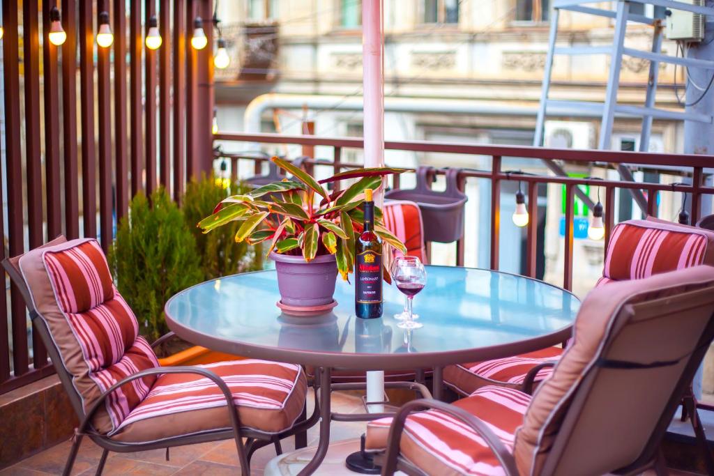 هتل آپارتمان براق Avlabari - Shiny Avlabari Apartment