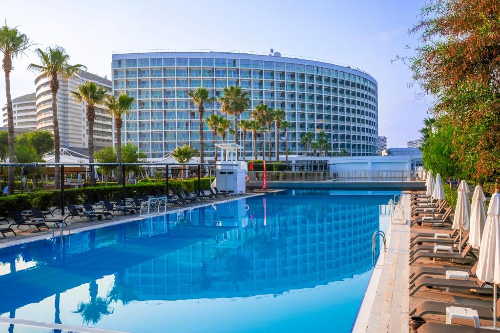 هتل کریستال سنترو ریزورت - التیمیت آل اینکلوسیو Crystal Centro Resort - Ultimate All Inclusive