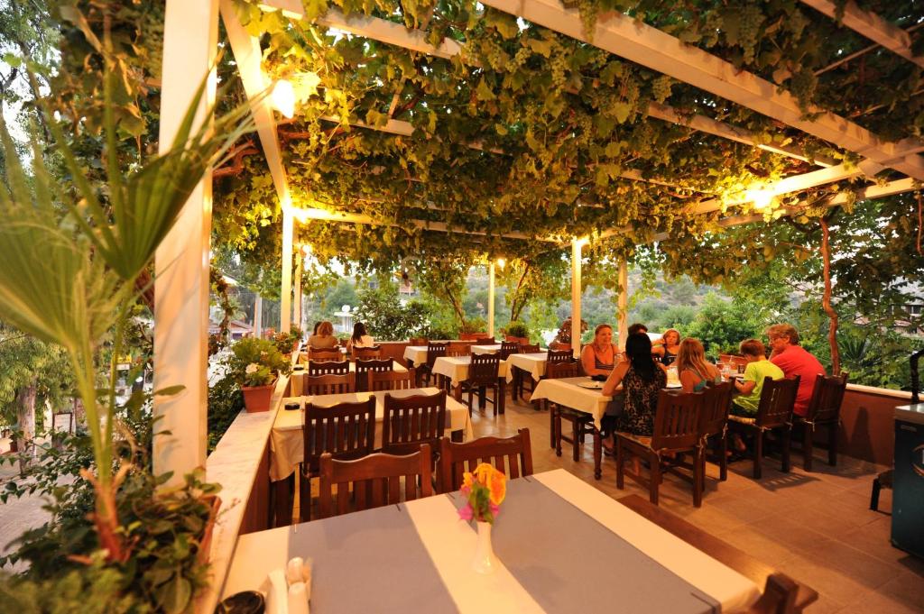 هتل گلدن پنسن Golden Pension