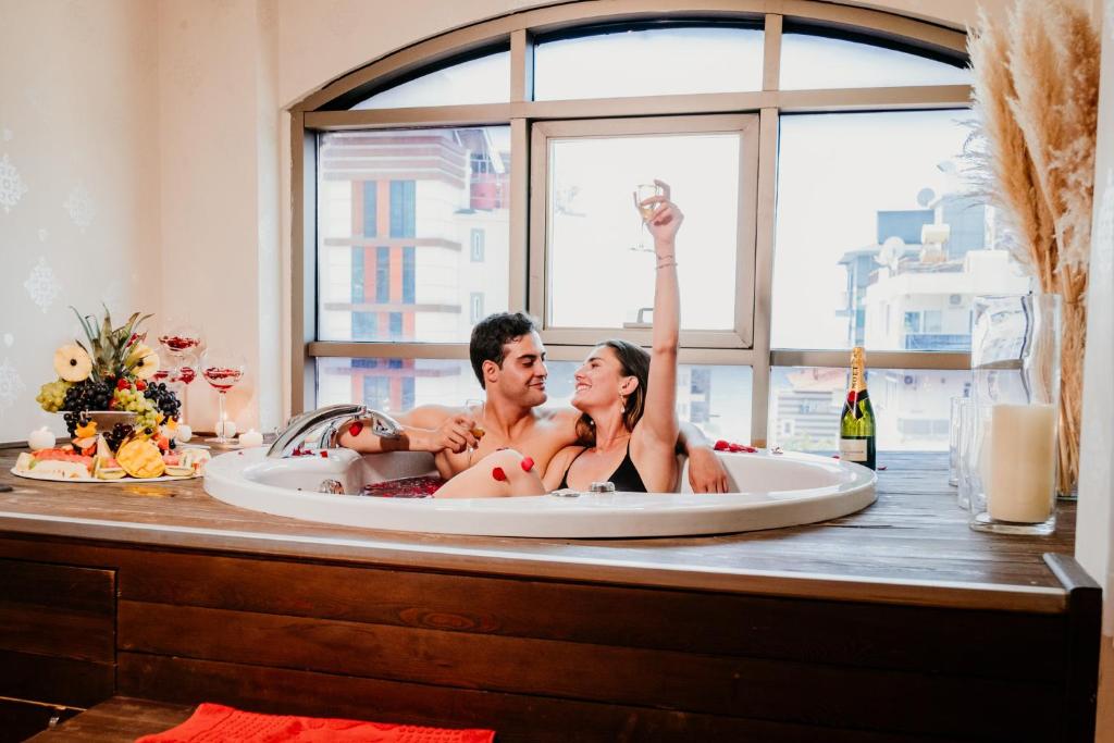 تک پرمیر هتل اند اسپا Tac Premier Hotel & Spa