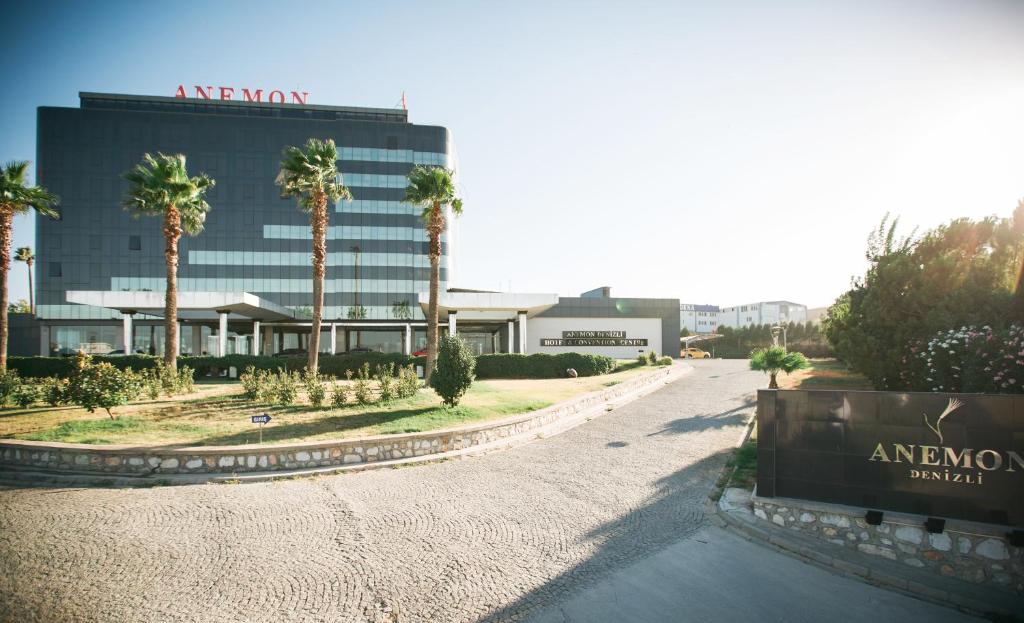 هتل آنِمُن گران دنیزی اُتِل Anemon Grand Denizli Otel