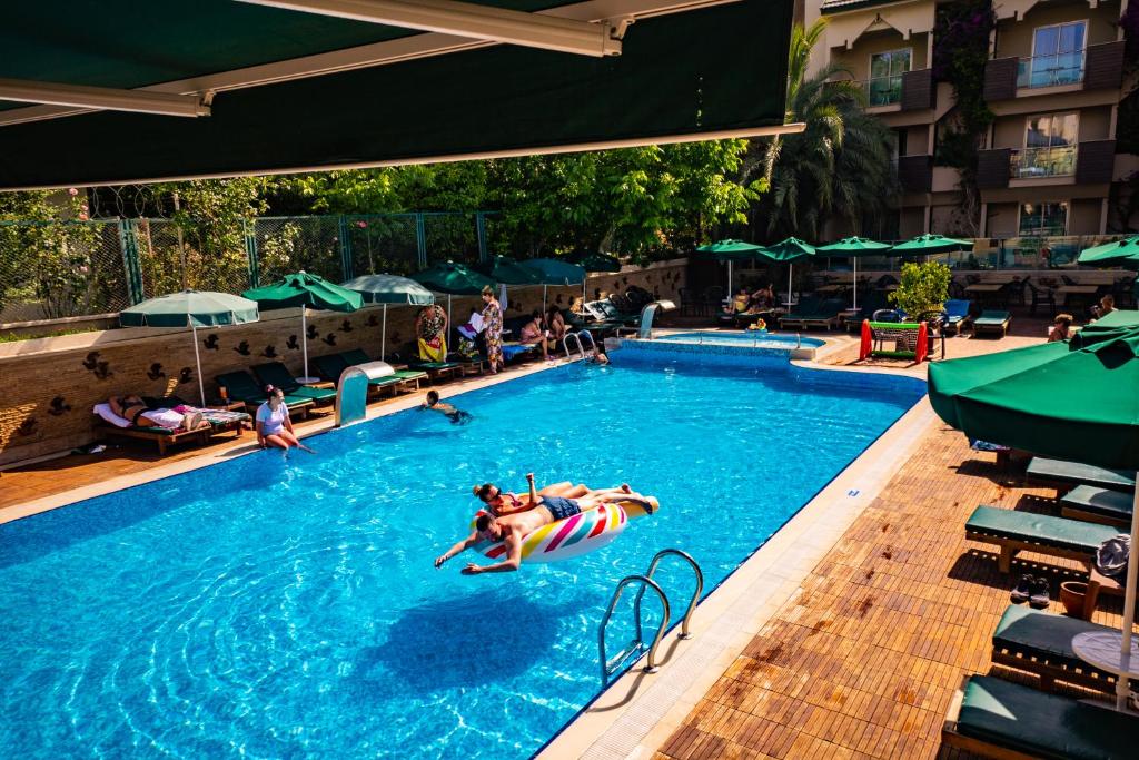 هتل Ambassador Plaza Hotel (Hotel), Kemer (Turkey) Deals