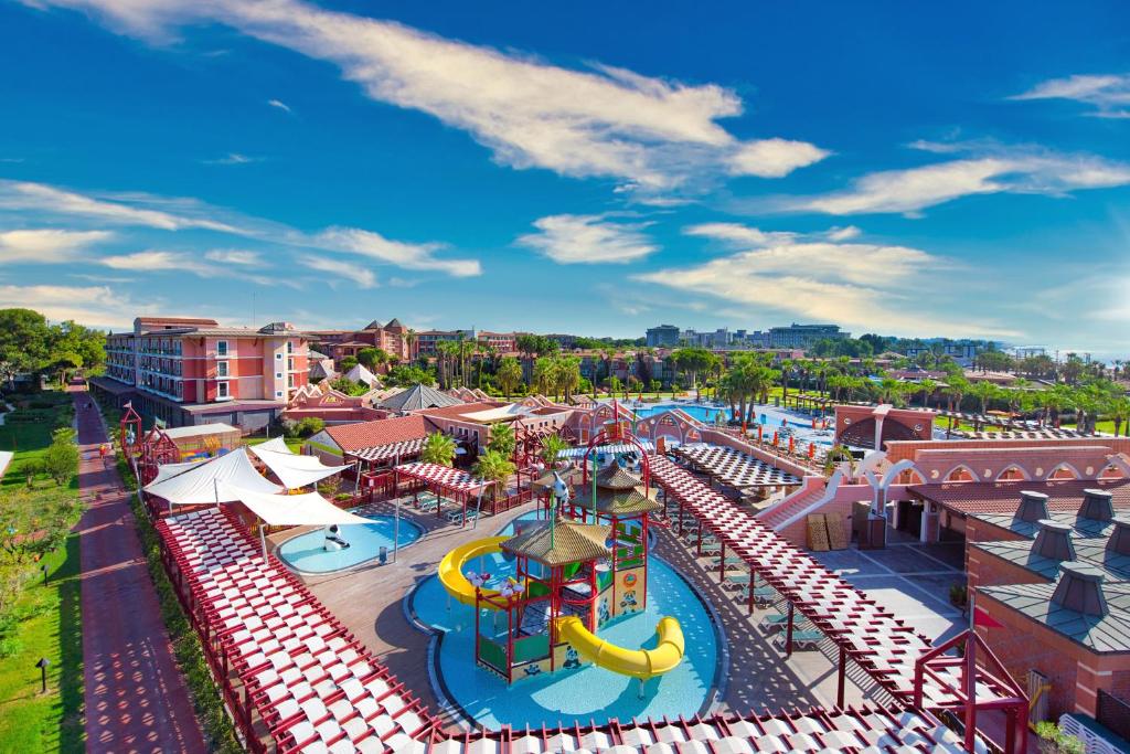 هتل مگاسرای کلاب بلک Megasaray Club Belek
