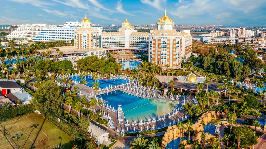 هتل دلفین بی گرند ریزورت - Delphin BE Grand Resort