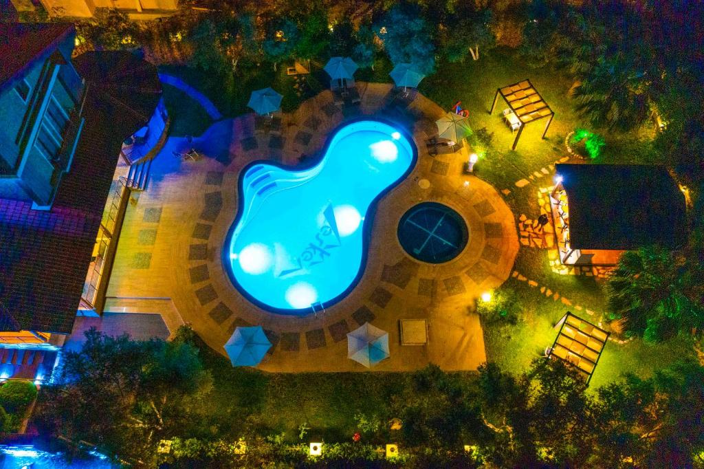 مسکن این هتل Mesken Inn Hotel