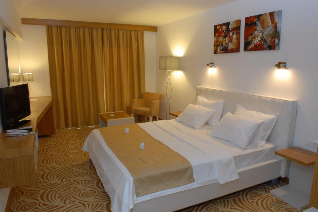 هتل Hotel Egge (Hotel), Çeşme (Turkey) Deals