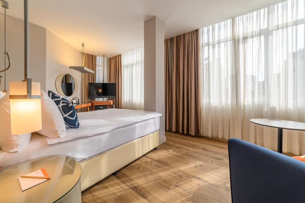 هتل Four Points Express by Sheraton Istanbul Taksim Square (Hotel) (Turkey) Deals