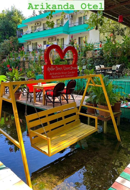آرکاندا ریور گاردن هتل Arikanda River Garden Hotel