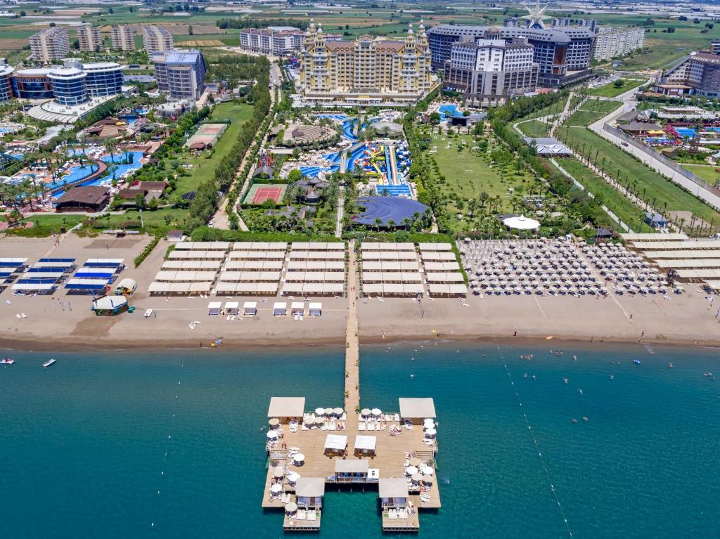 هتل رویال هالیدِی پالِس - Royal Holiday Palace
