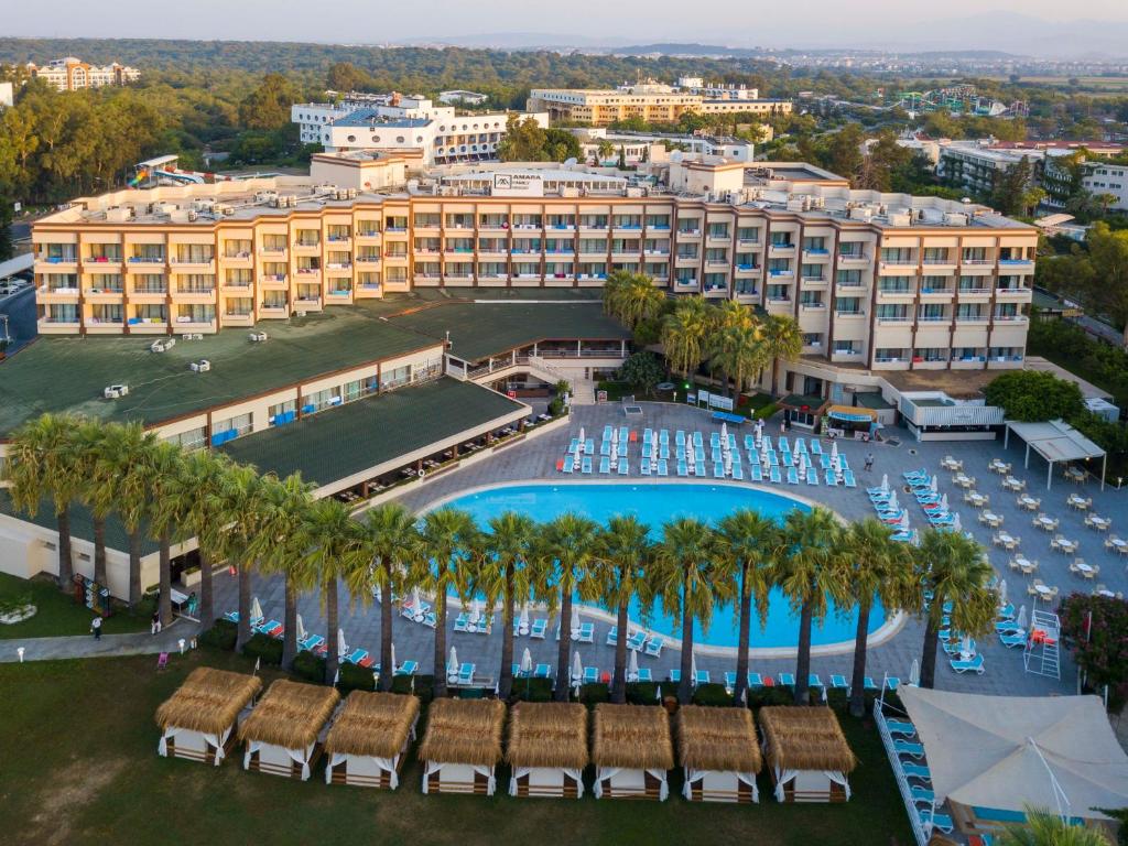 هتل آمارا فمیلی ریزورت Amara Family Resort