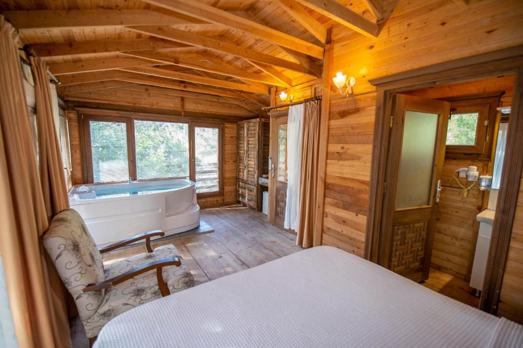 هتل سی وولی لاج Sea Valley Lodge