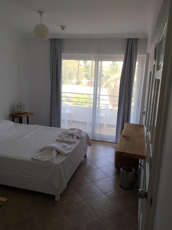 پاتاروس هتل Pataros Hotel